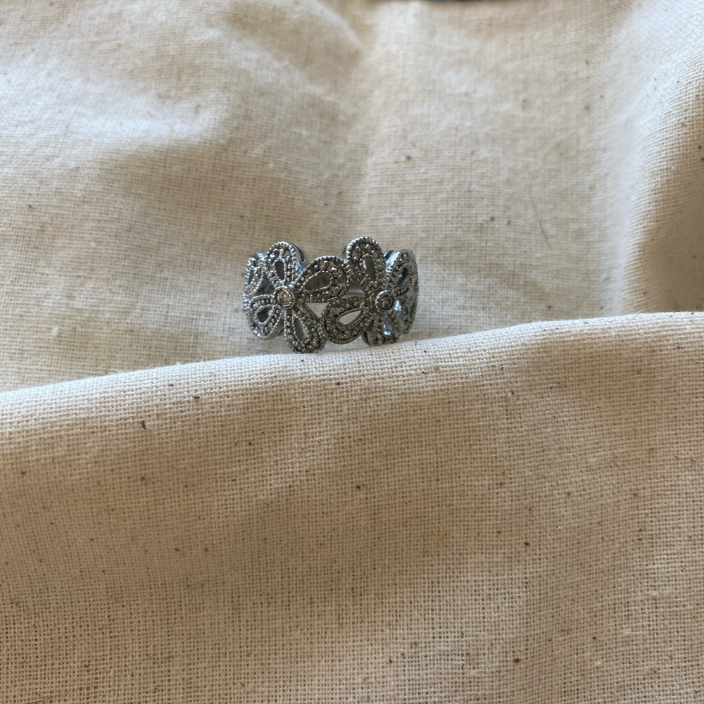 Lia Sophia silver flower ring